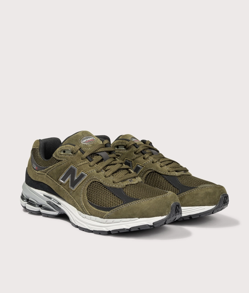 New Balance Mens 2002R Sneakers